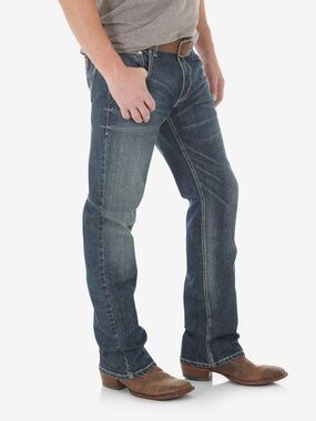 Wrangler Retro men’s slim boot jeans 38x36